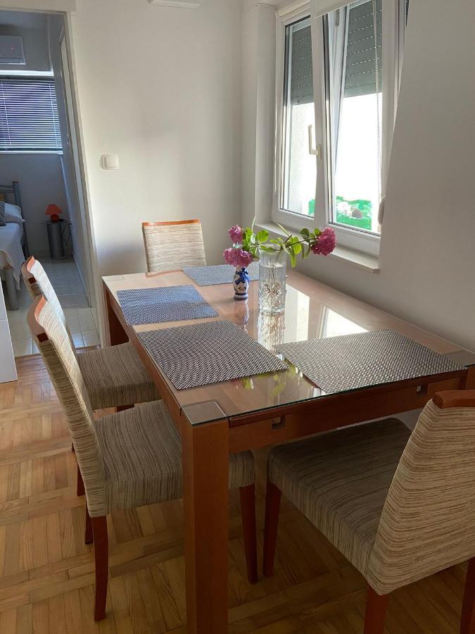Duje & Roko Apartments ชิเบนิก ภายนอก รูปภาพ